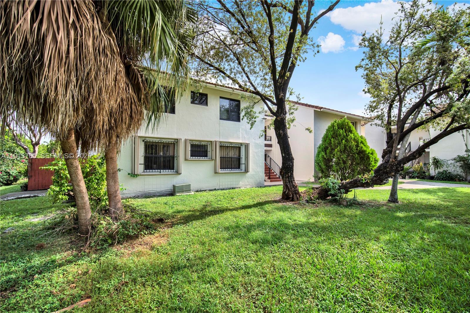 10857 NW 7th St #24-17 photo 2