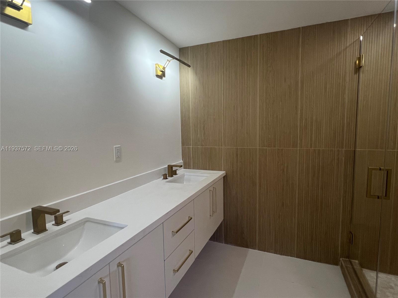 2315 NW 3rd ST photo 3